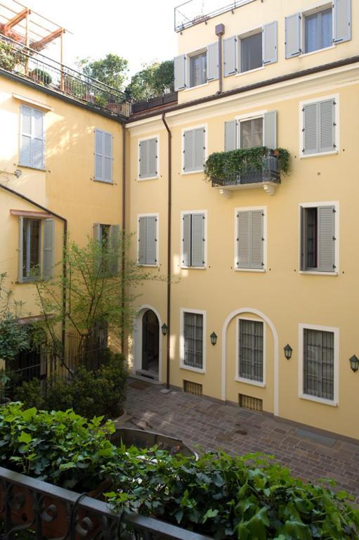 Cerva Fashion District Apartment Milano Esterno foto