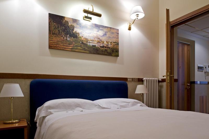 Cerva Fashion District Apartment Milano Esterno foto