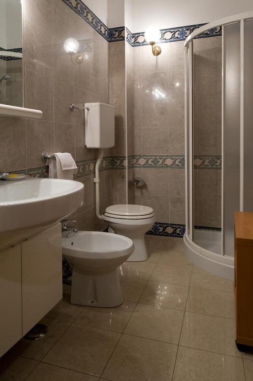 Cerva Fashion District Apartment Milano Esterno foto